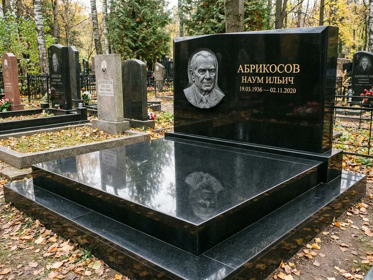 Памятник с барельефом — выполненная работа 37 в Барнауле