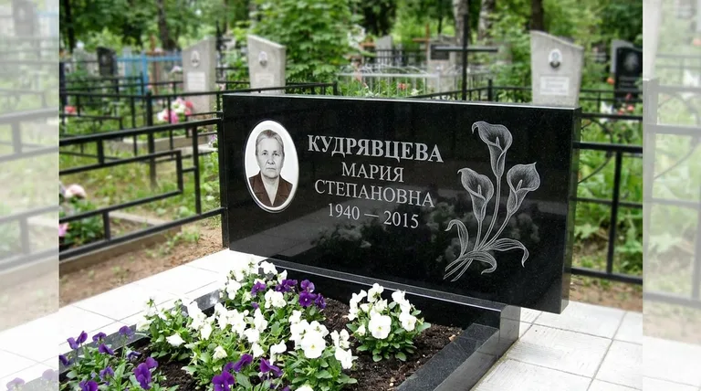 Памятник с гравировкой калл — выполненная работа «Кудрявцева» в Барнауле