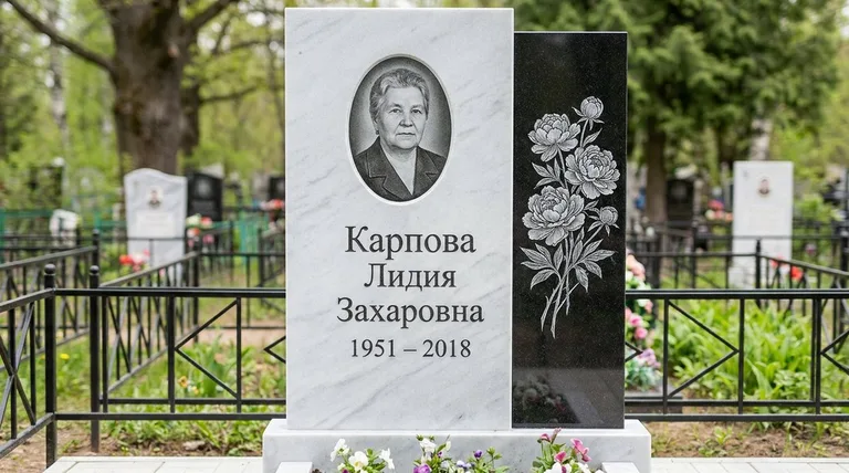 Памятник с гравировкой пионов — выполненная работа «Карпова» в Барнауле