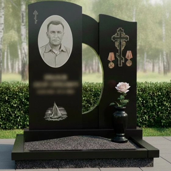 Гранитный памятник с асимметричными стелами и круглым вырезом, гранит амфиболит